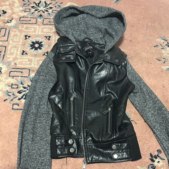 Streetwear Society Black and Gray Leather Jacket - Picture 1 of 10